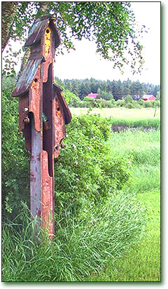 3-Tree Custom Birdhouse Post Design by Fowl Places